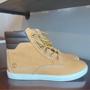 Timberland Women’s Lace up Boot